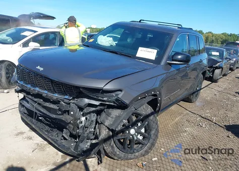 2024 Jeep Grand Cherokee Laredo X 4X4 from USA, damaged, VIN 1C4RJHAG9RC263145